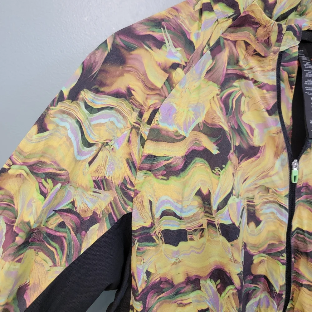 Lululemon Athletica‎ Fast And Free Womens Lightweight Jacket Size MD Workout